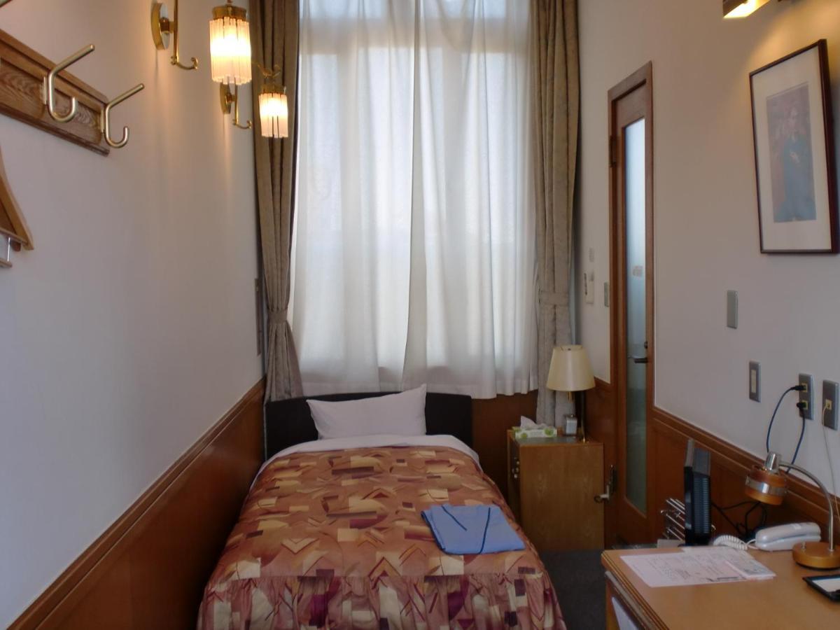Business Hotel Crescent Токіо Екстер'єр фото