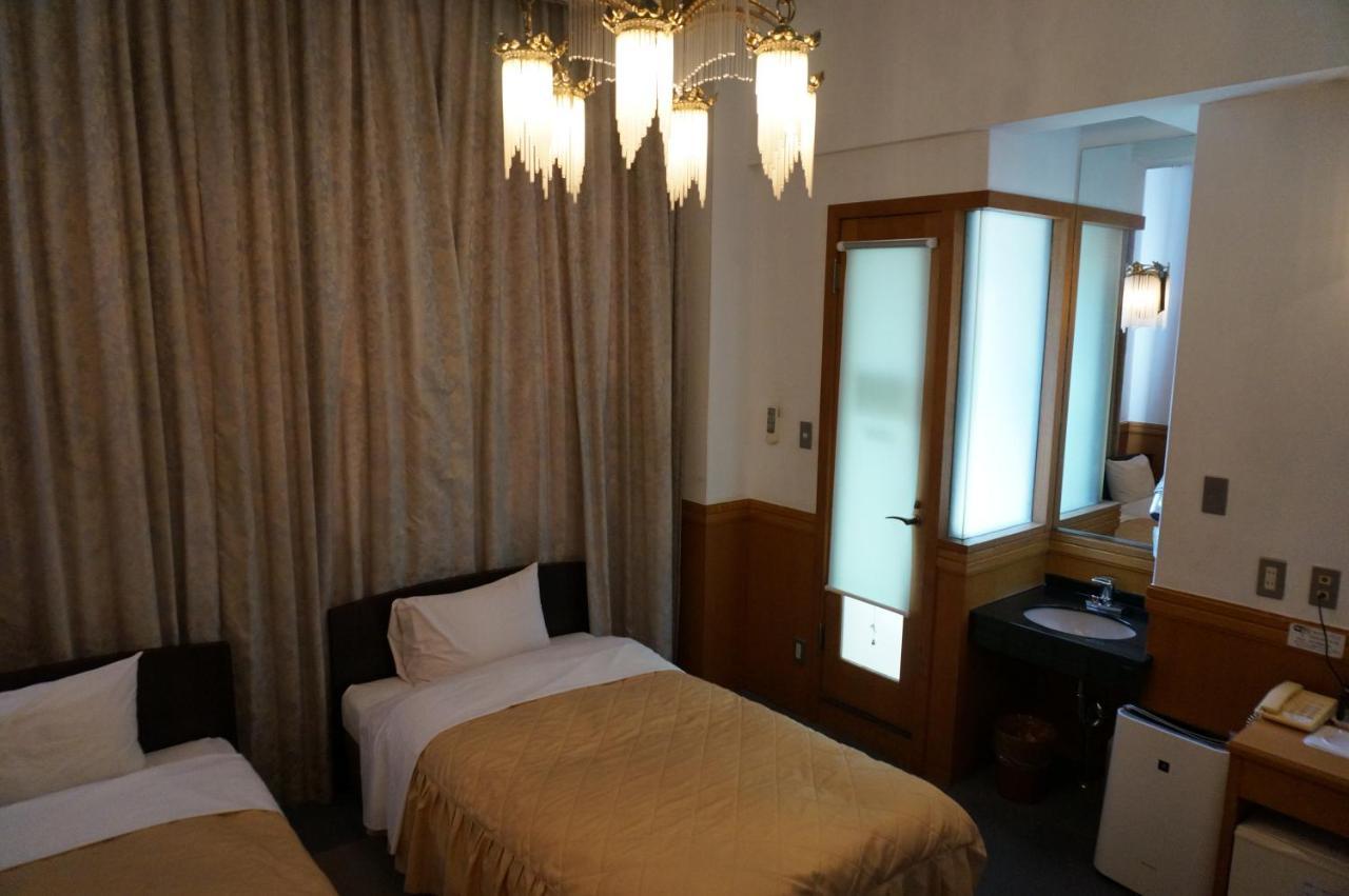 Business Hotel Crescent Токіо Екстер'єр фото