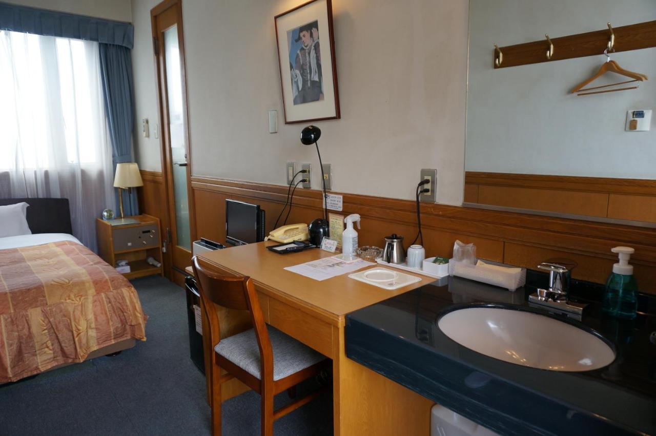Business Hotel Crescent Токіо Екстер'єр фото